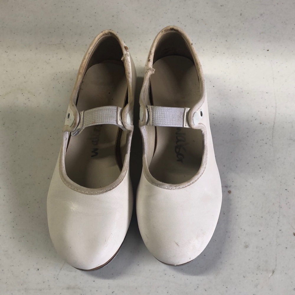 ⚡️4/$10⚡️ girls tap shoes